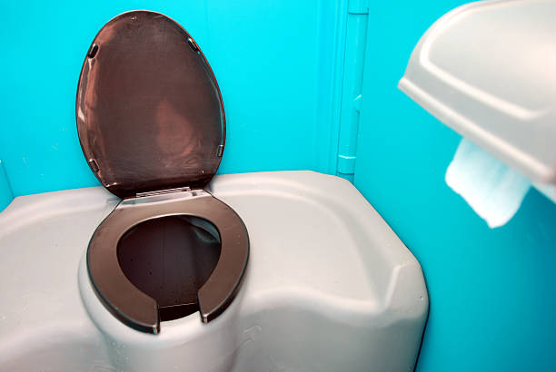 Best Construction site porta potty rental  in Mission Hills, KS