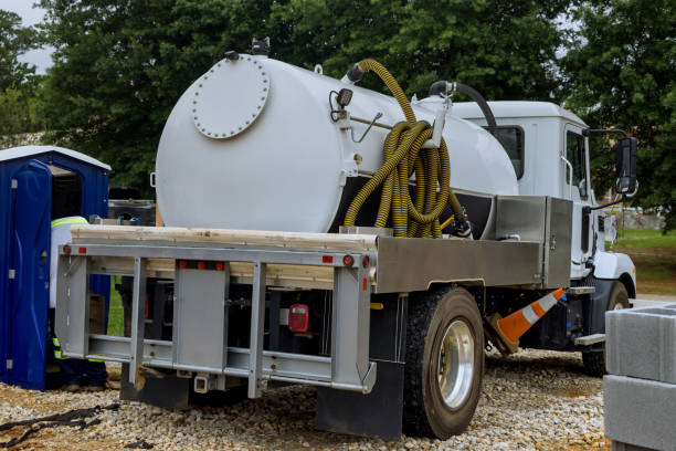 Portable Toilet Options We Offer in Mission Hills, KS