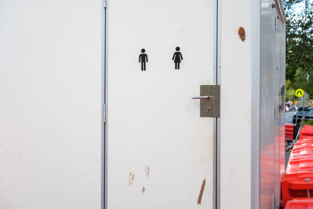 Best Portable restroom trailer rental  in Mission Hills, KS